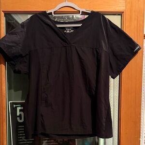 Cherokee Black Flexibles Top